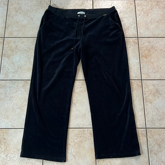 St. John Sport by Marie Gray Pants - St. John Sport Black Wide Leg Velour Pants with drawstring, Sz XL